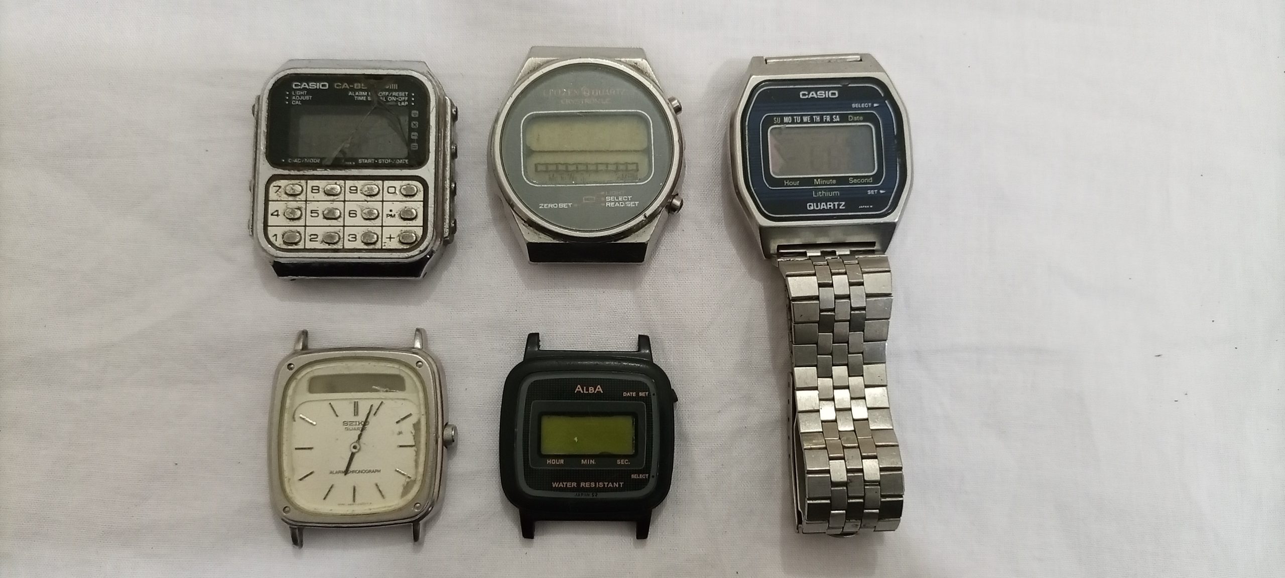 Lot of 5 Vintage Rare Digital Watches Casio calculator, Seiko, Alba, Citizen - PK00002 - vintagewatches.pk
